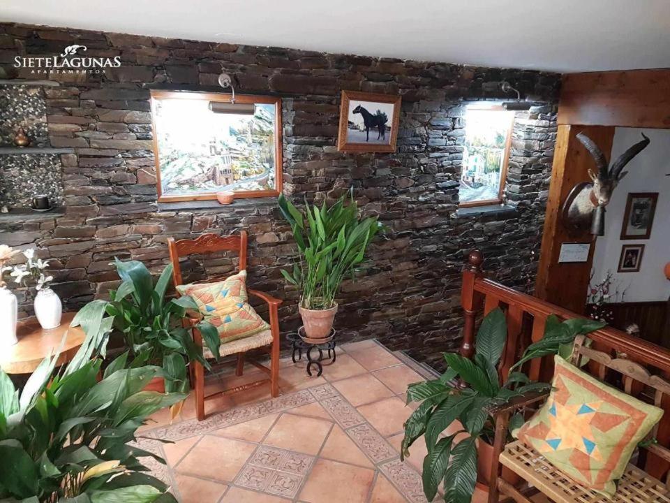 Apartamentos Siete Lagunas Trevélez エクステリア 写真